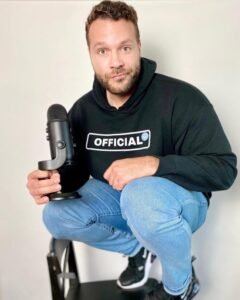Read more about the article Irvin Peña – The Youtube Growth Academy Download